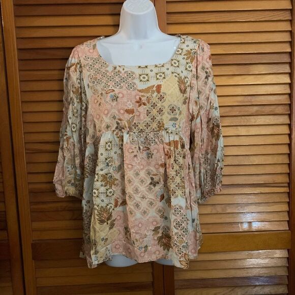NWOT! Pretty Boho Geometric and Floral design Women’s Tunic top Summer festival - Picture 1 of 7